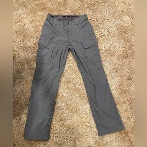 MEN’S Duluth 34x34 fleece lined cargo pant. NWT